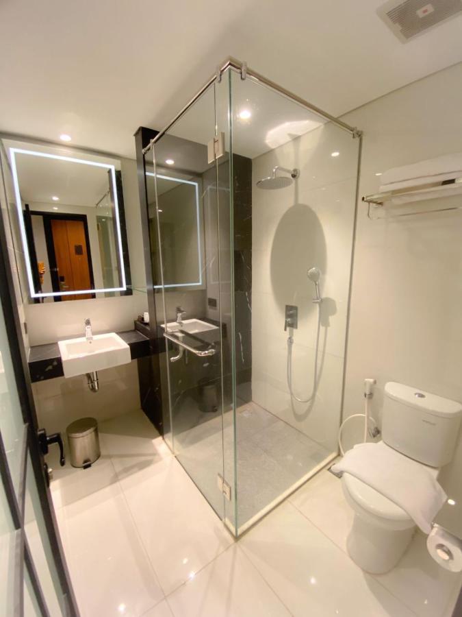 Nata Azana Hotel Solo Экстерьер фото