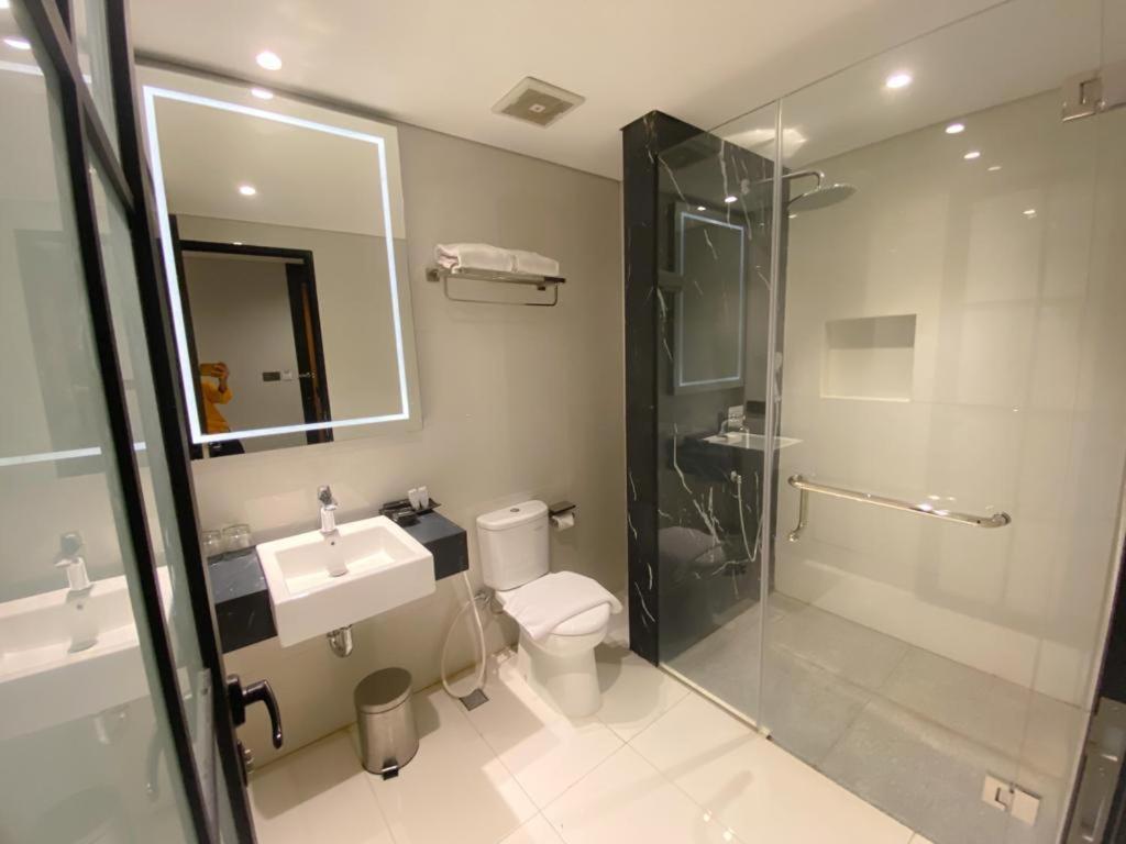 Nata Azana Hotel Solo Экстерьер фото